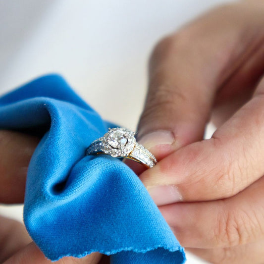 Maintaining Your Style: A Comprehensive Guide to Jewelry Care for Men's Fashion Accessories - IceGlint
